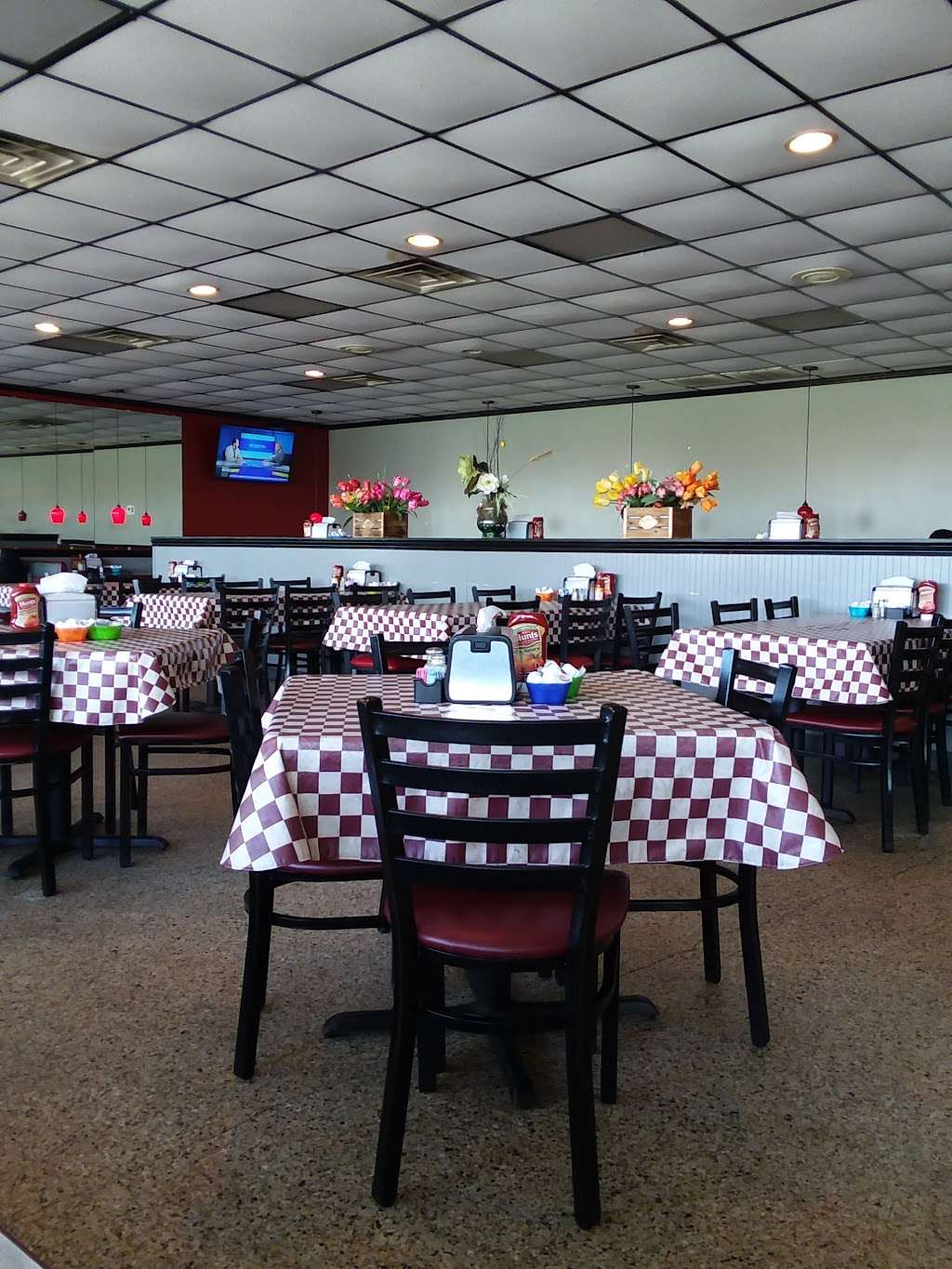 Parkway House Family Restaurant | 3770 Concord Pkwy S, Concord, NC 28027, USA | Phone: (704) 788-3002