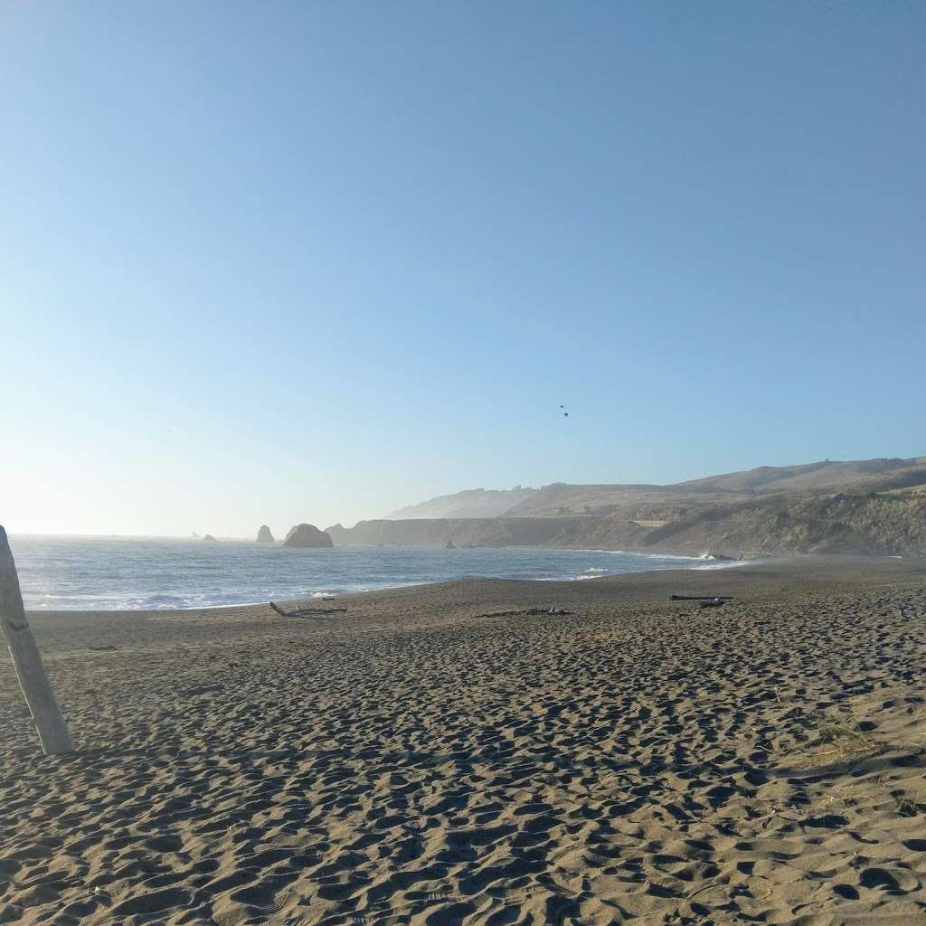 Arch View (Blind Beach) | Jenner, CA 95450, USA