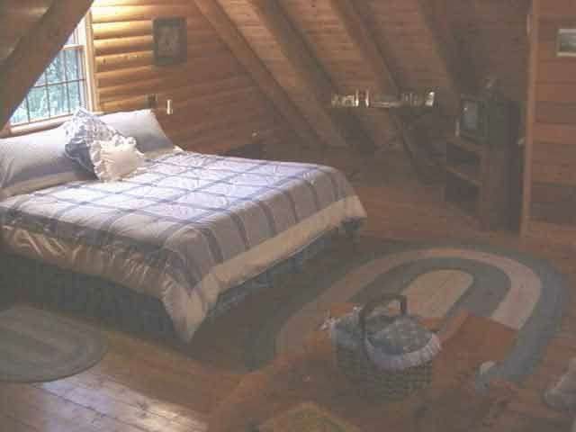 Log Cabin in the Woods | 12021 Baugher Road, Thurmont, MD 21788 | Phone: (443) 340-1274