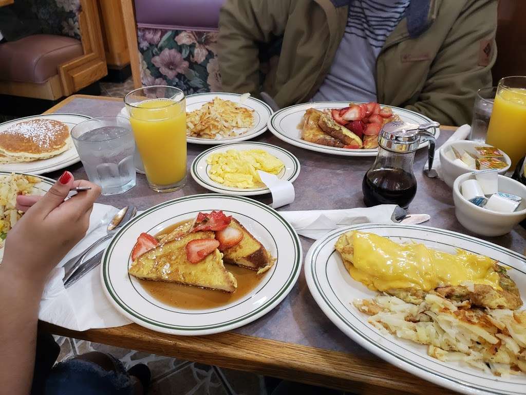 Cudahy Pancake House | 4753 S Packard Ave, Cudahy, WI 53110 | Phone: (414) 509-5048