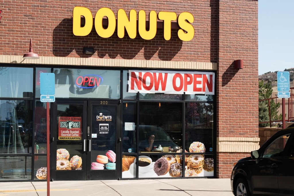 Castle Rock Donuts & Bakery | 300 W Allen St, Castle Rock, CO 80108, USA | Phone: (303) 663-3817