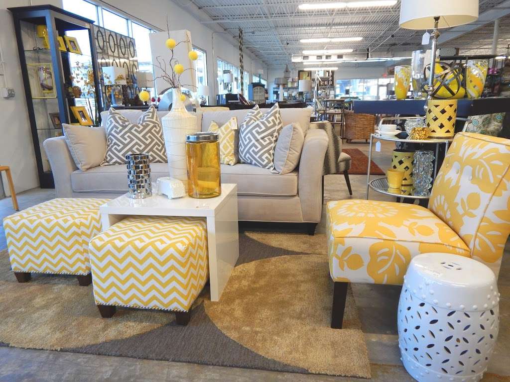 EC Home Decor & Furniture Outlet | 9200 Hempstead Rd #150, Houston, TX 77008, USA | Phone: (713) 725-2405