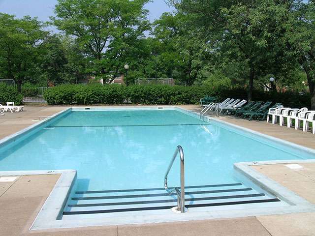 Lakeshore Dunes Apartments | 440 N Lake St, Gary, IN 46403 | Phone: (219) 938-0500