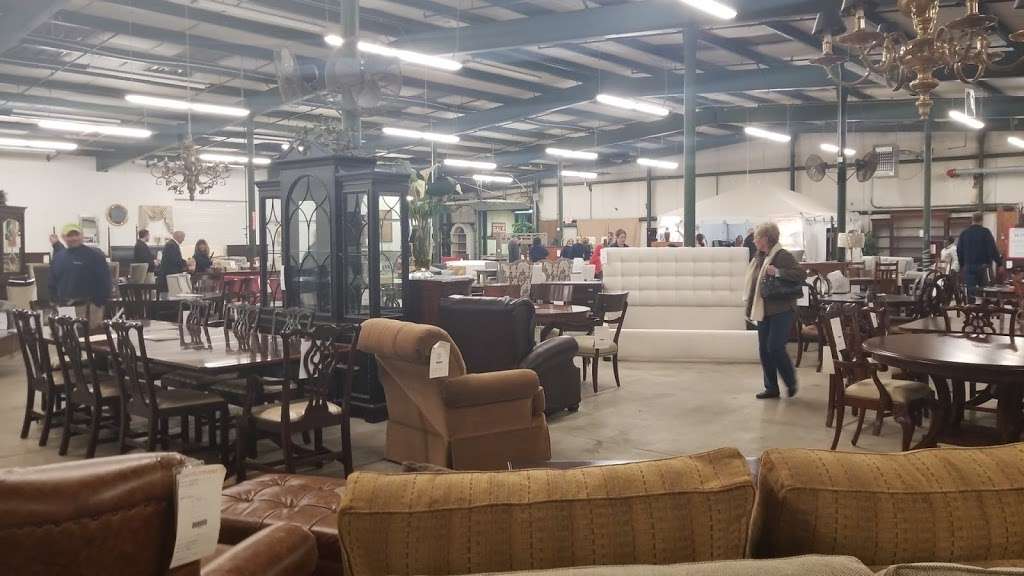 The Outlet at Sheffield Furniture & Interiors | 1000 Hollingsworth Dr, Phoenixville, PA 19460, USA | Phone: (610) 644-7450