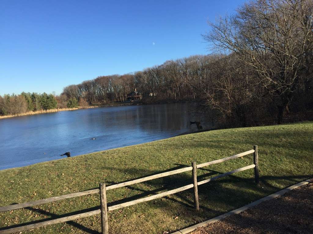 Victoria Lake Park | Eastlake Pkwy, Lockport, IL 60441, USA