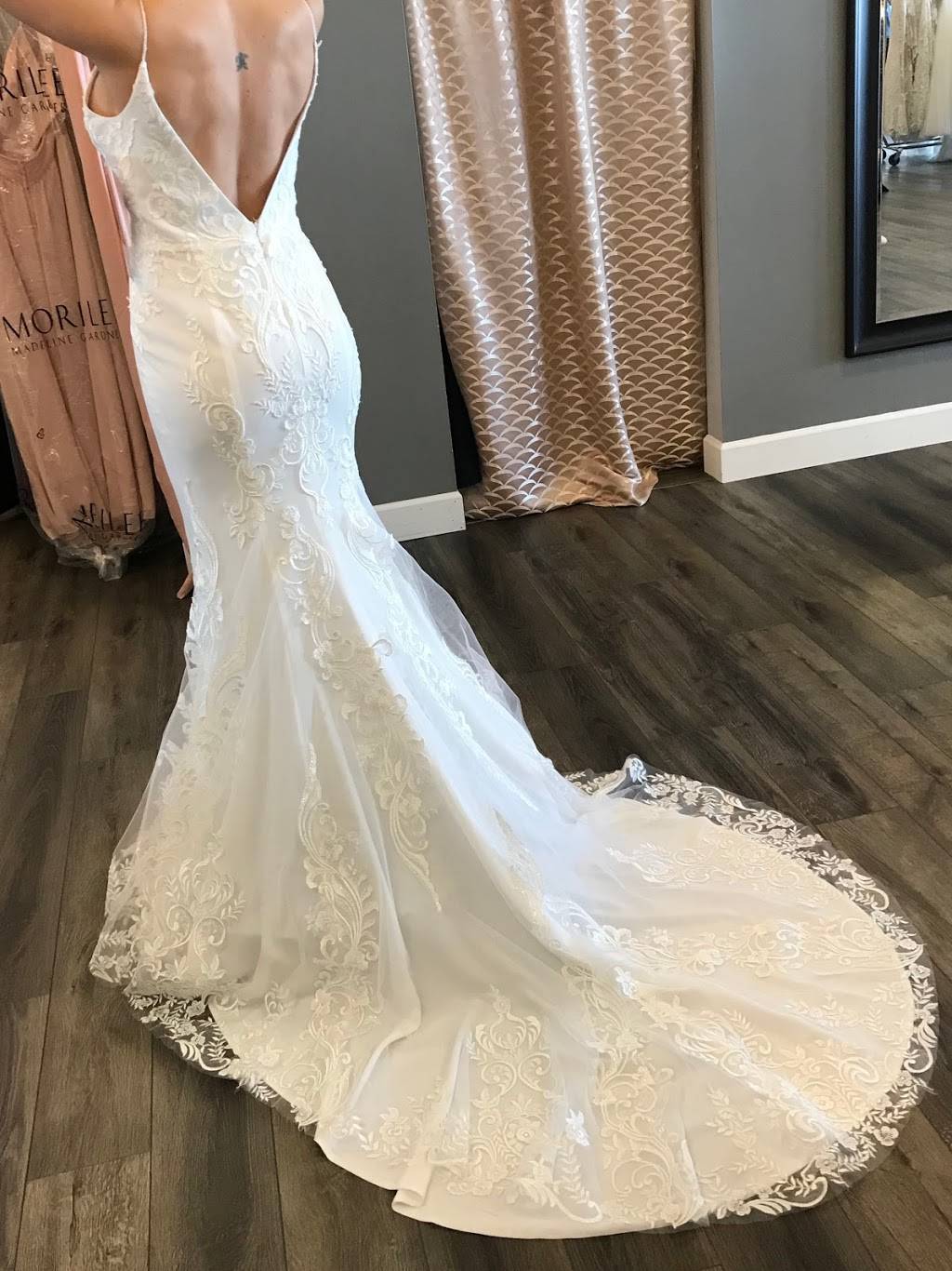 Amandas Bridal & Tux | 7430 W 52nd Ave, Arvada, CO 80002 | Phone: (303) 422-4007