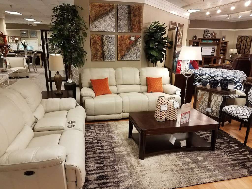 Badcock Home Furniture &more | 35495 US-27, Haines City, FL 33844, USA | Phone: (863) 422-3144