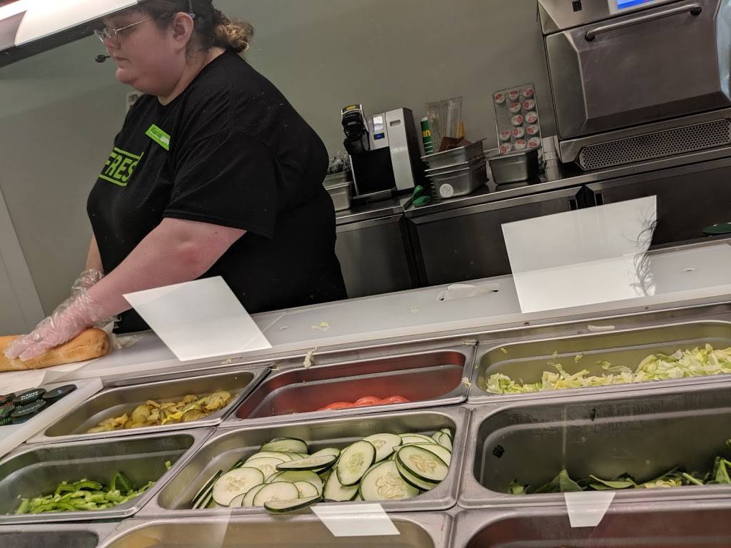 Subway | 7211 W Jefferson Blvd, Fort Wayne, IN 46804, USA | Phone: (260) 432-9299