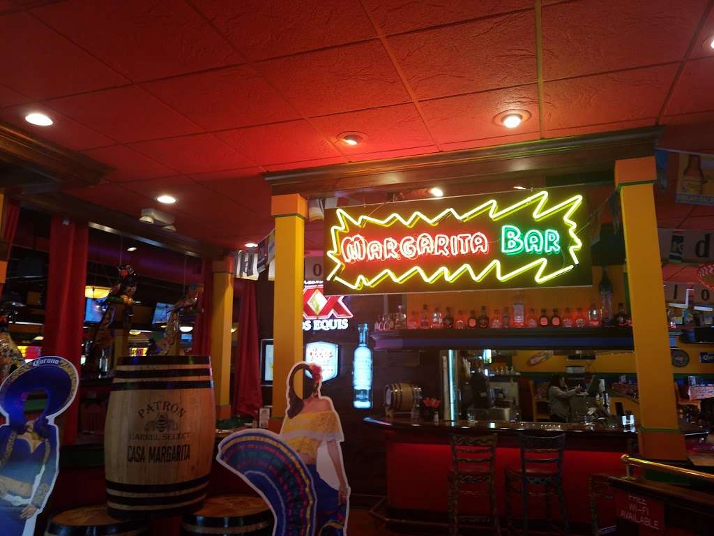 Casa Margarita | 145 S Weber Rd, Bolingbrook, IL 60490, USA | Phone: (630) 378-9200