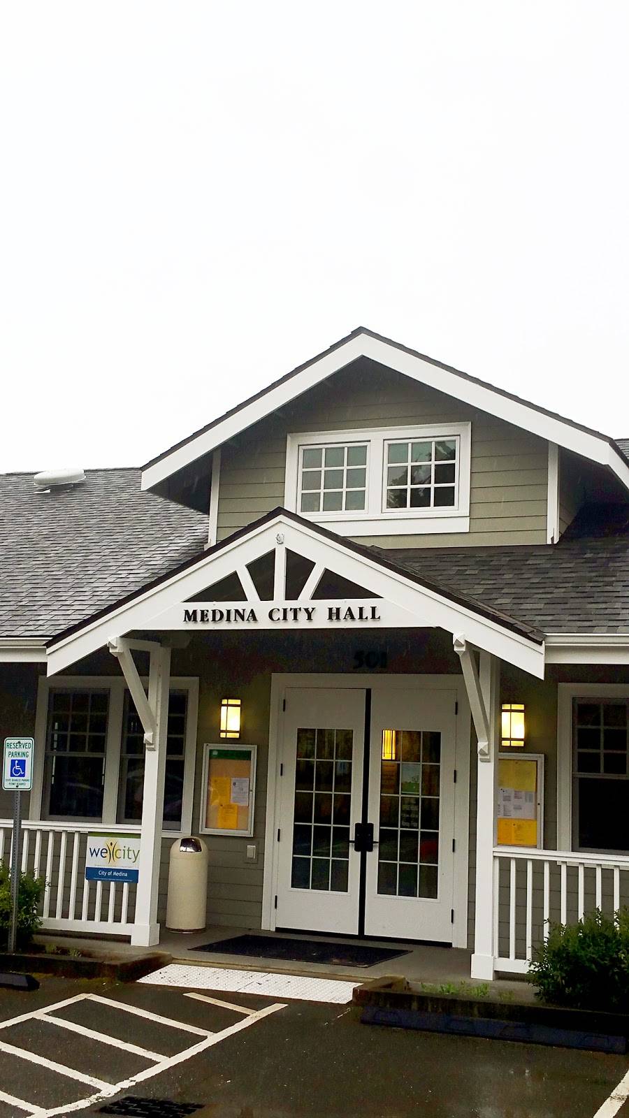 Medina City Hall | 501 Evergreen Point Rd, Medina, WA 98039, USA | Phone: (425) 233-6400