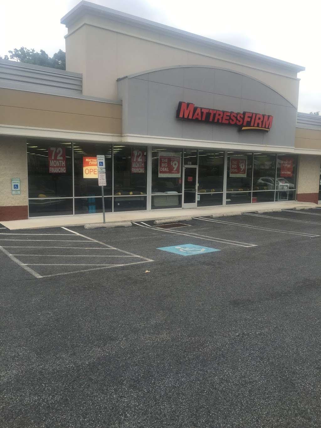 Mattress Firm Springfield | 101 Baltimore Pike, Springfield, PA 19064, USA | Phone: (610) 328-5741