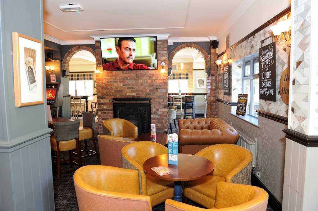 Hop House | 3 Knights Cl, Pembury, Royal Tunbridge Wells, Tunbridge Wells TN2 3UW, UK | Phone: 01892 617443