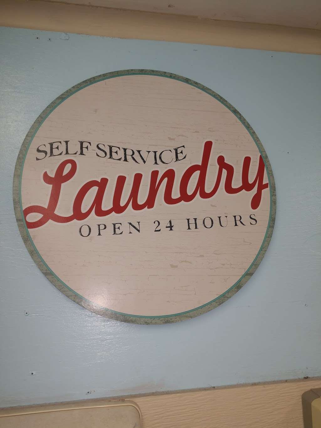 Spring Hill 24hr Coin Laundry | 110 S Webster St, Spring Hill, KS 66083, USA | Phone: (913) 912-3756