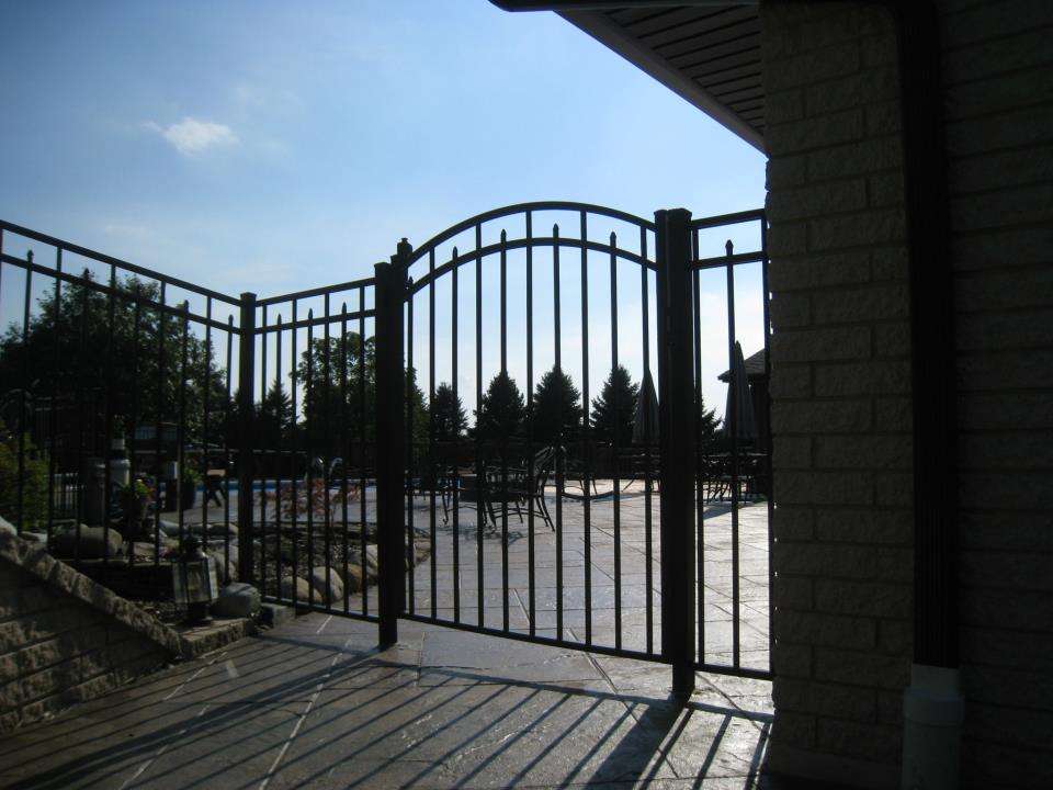 All Pro Fence | 44 W Broad St, Souderton, PA 18964, USA | Phone: (267) 382-6999