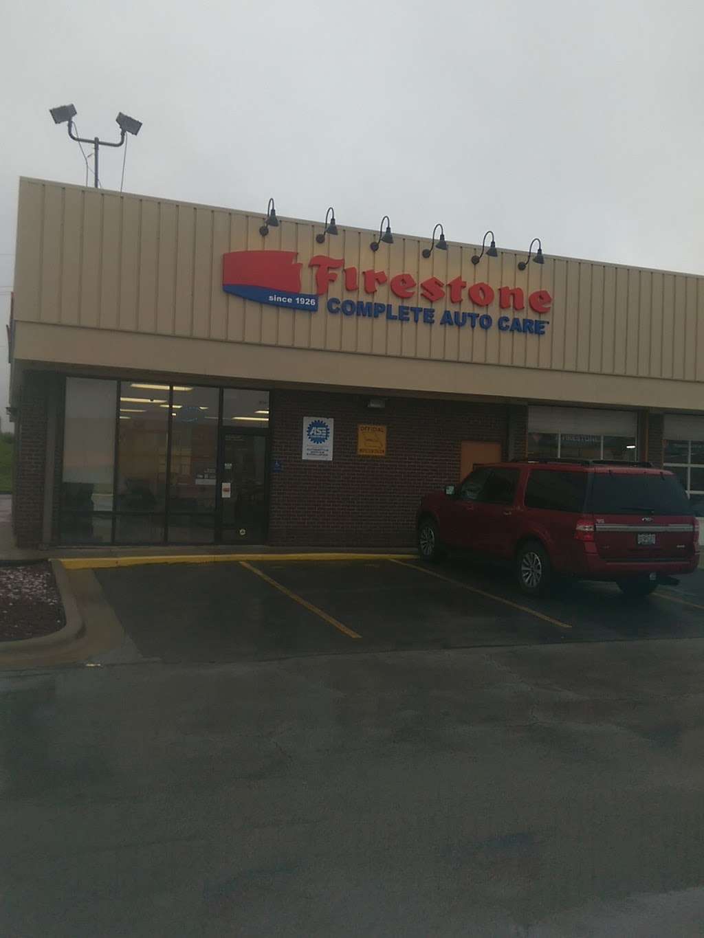 Firestone Complete Auto Care | 4707 Bannister Rd, Kansas City, MO 64137, USA | Phone: (816) 399-5762