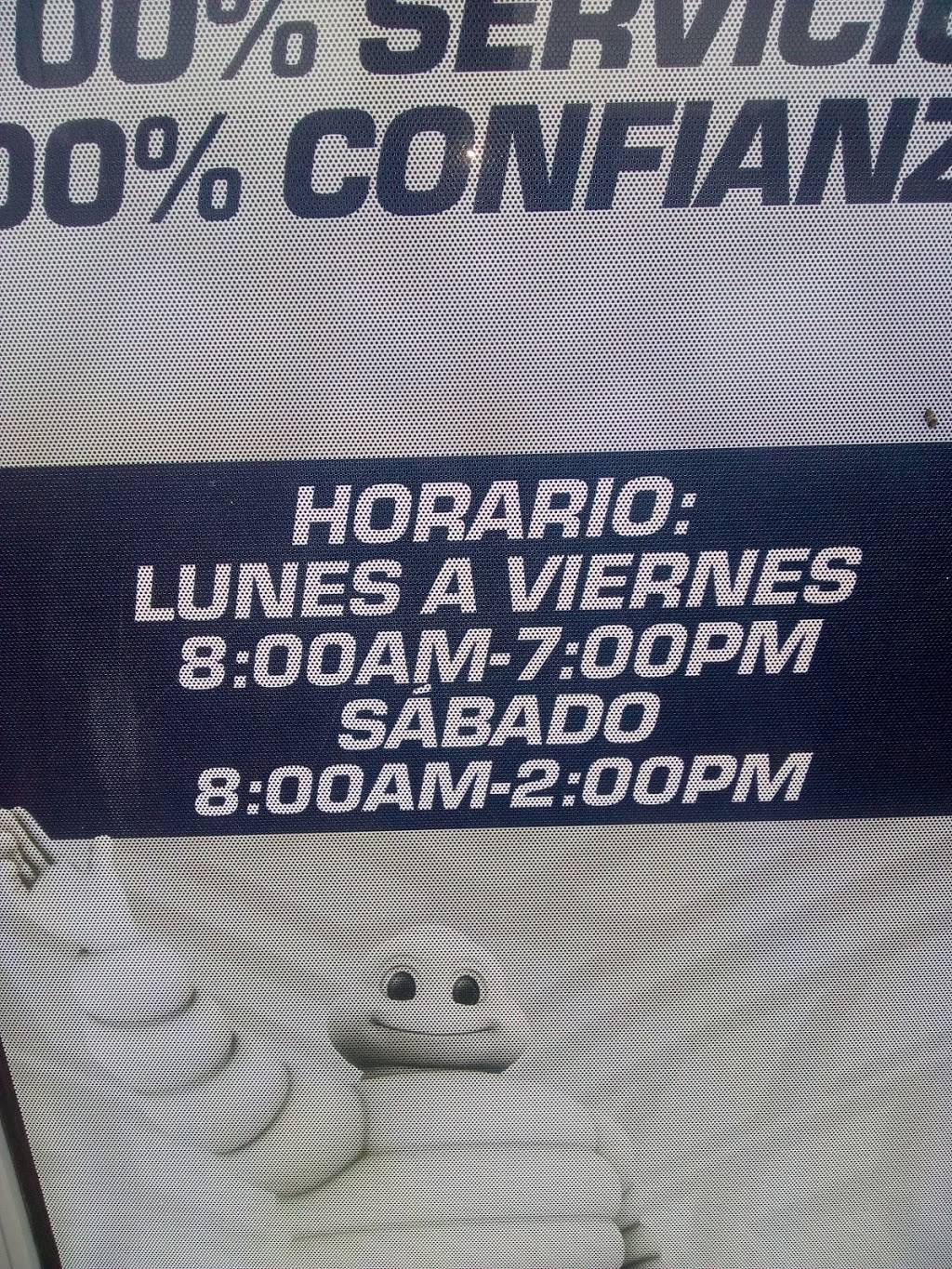 Muralla Michelin Car Service | Av. Luis Donaldo Colosio 120, Colonia Viveros, 88070 Nuevo Laredo, Tamps., Mexico | Phone: 867 717 6016