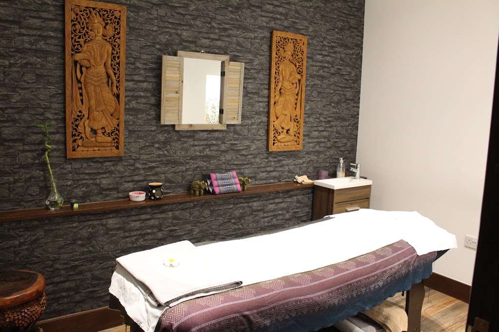 Thai Massage & Clinic | 5, Station Parade, Cockfosters Road, Barnet EN4 0DL, UK | Phone: 020 8364 8255