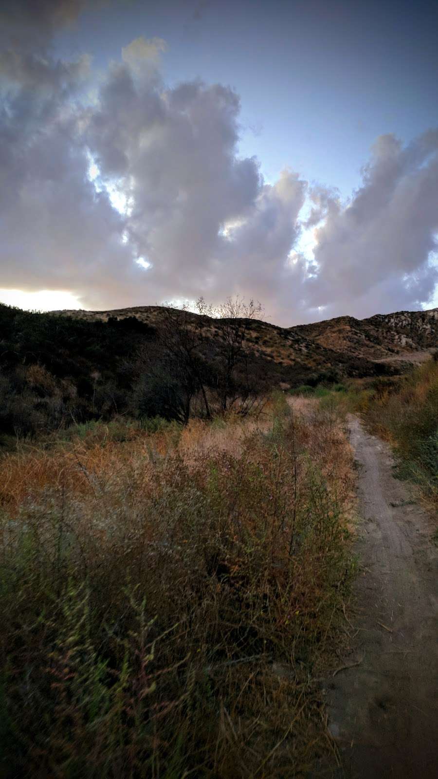 Tapo Canyon Trail / Open Space Trail | 3802-4038 Tapo Canyon Rd, Simi Valley, CA 93063, USA | Phone: (805) 823-3409