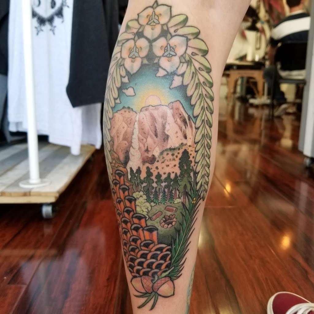 Boartooth Tattoo | 10420 National Blvd, Los Angeles, CA 90034, USA | Phone: (213) 533-9928