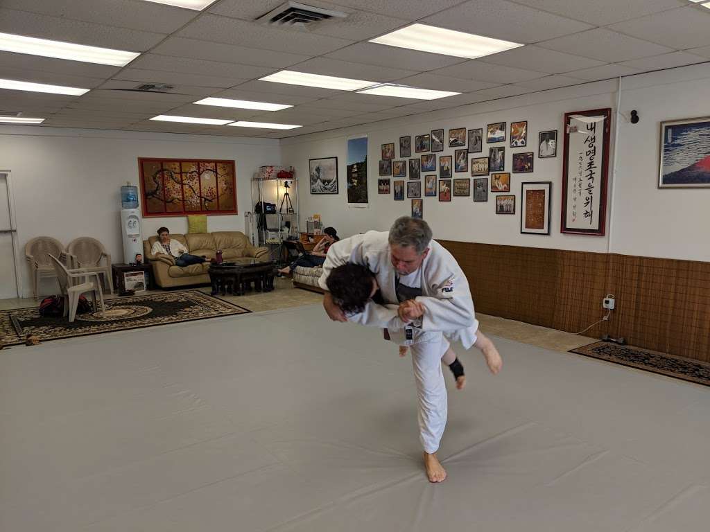 Boca School of Ju Jutsu | 2800 N Federal Hwy #400, Boca Raton, FL 33431, USA | Phone: (561) 922-8910