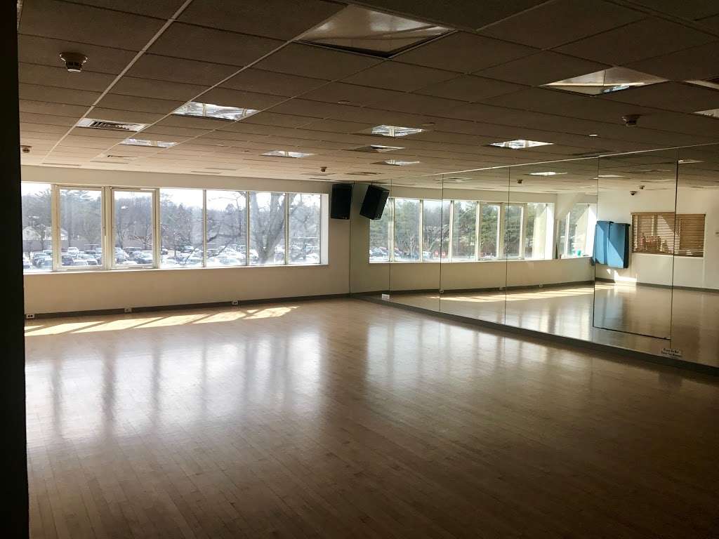 Ballroom Harmony | 340 Wheatley Plaza, 340 Wheatley Plaza, Greenvale, NY 11548, USA | Phone: (516) 340-0216