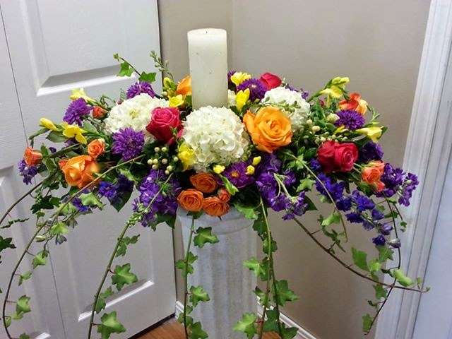 Donnas Custom Flowers | 787 S Midlothian Rd, Mundelein, IL 60060, USA | Phone: (847) 949-9555