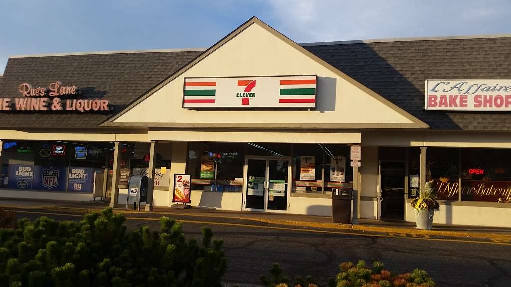 7-Eleven | 314 Rues Ln, East Brunswick, NJ 08816, USA | Phone: (732) 254-6602