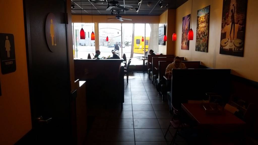 Moes Southwest Grill | 165 US-46, Saddle Brook, NJ 07663, USA | Phone: (201) 880-7725