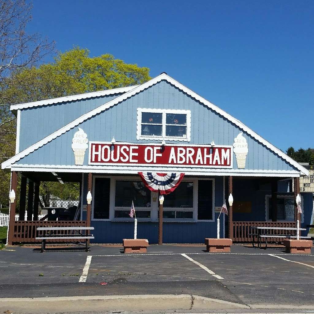 Abrahams Creek Ice Cream and Grill | 835 Shoemaker Ave, West Wyoming, PA 18644, USA