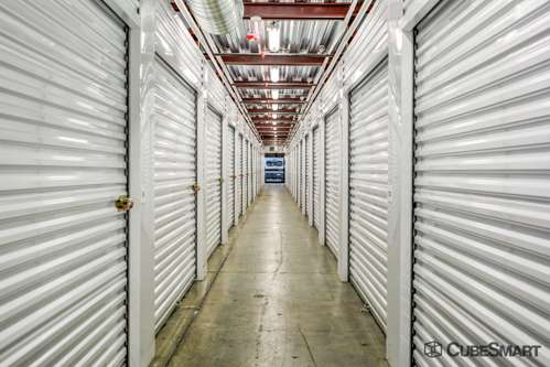 CubeSmart Self Storage | 4325 Frontage Rd, Oak Forest, IL 60452 | Phone: (708) 897-8357