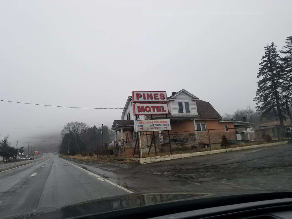 Pines Motel | 730 Claremont Ave, Tamaqua, PA 18252, USA | Phone: (570) 668-0100