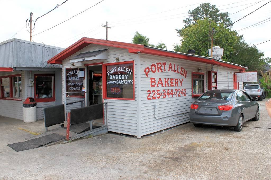 Port Allen Bakery | 124 S Alexander Ave, Port Allen, LA 70767, USA | Phone: (225) 344-7242