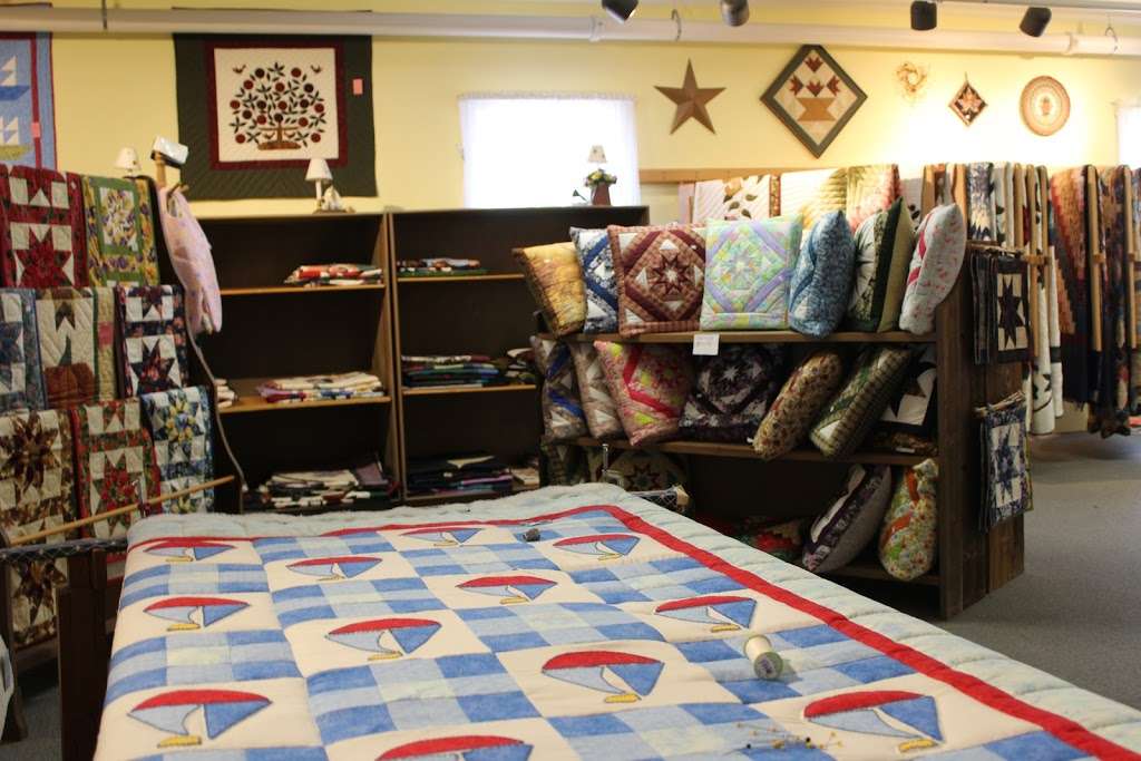 Fishers Hand Made Quilts | 2713 Old Philadelphia Pike # A, Bird in Hand, PA 17505, USA | Phone: (717) 392-5440