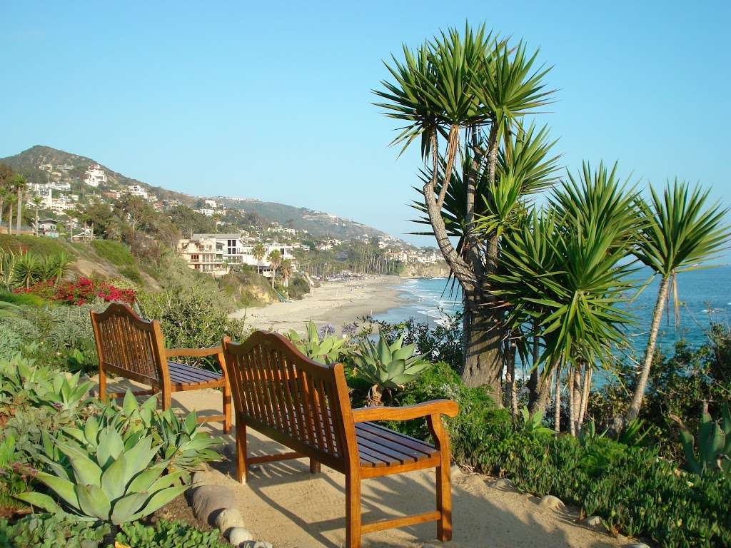 Treasure Island Park | S Coast Hwy, Laguna Beach, CA 92651, USA | Phone: (949) 497-3311