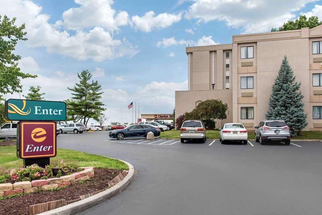 Clarion Hotel Airport | 2500 South High School Road Building A, Indianapolis, IN 46241 | Phone: (520) 257-4576
