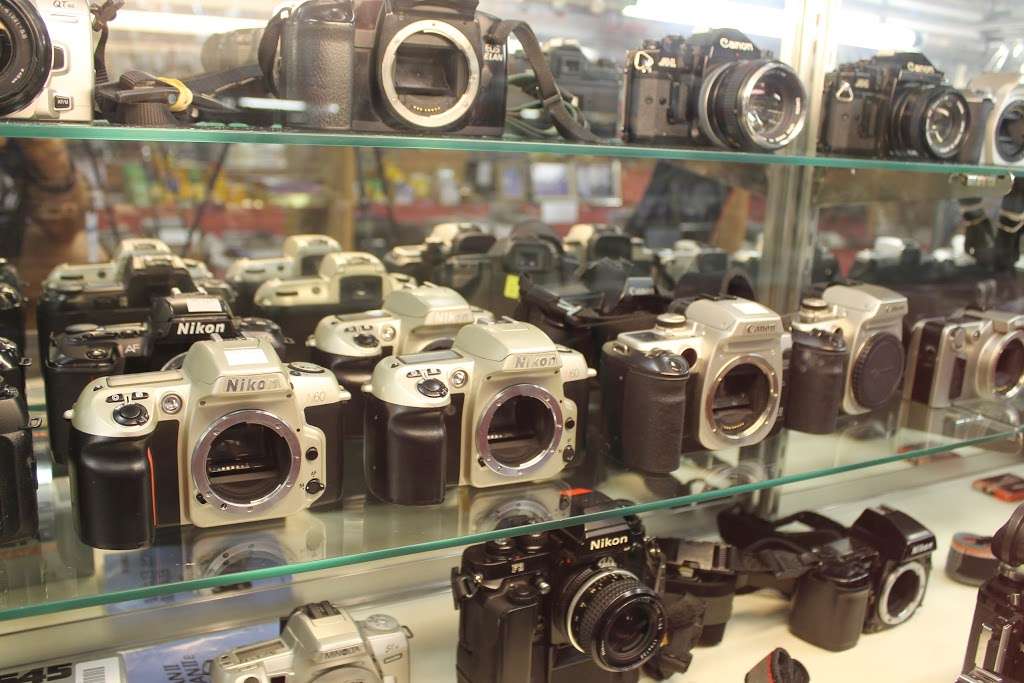 Webster Camera and Repair Inc. | 6211 FM 1462 Bld A, Rosharon, TX 77583, USA | Phone: (281) 332-1222