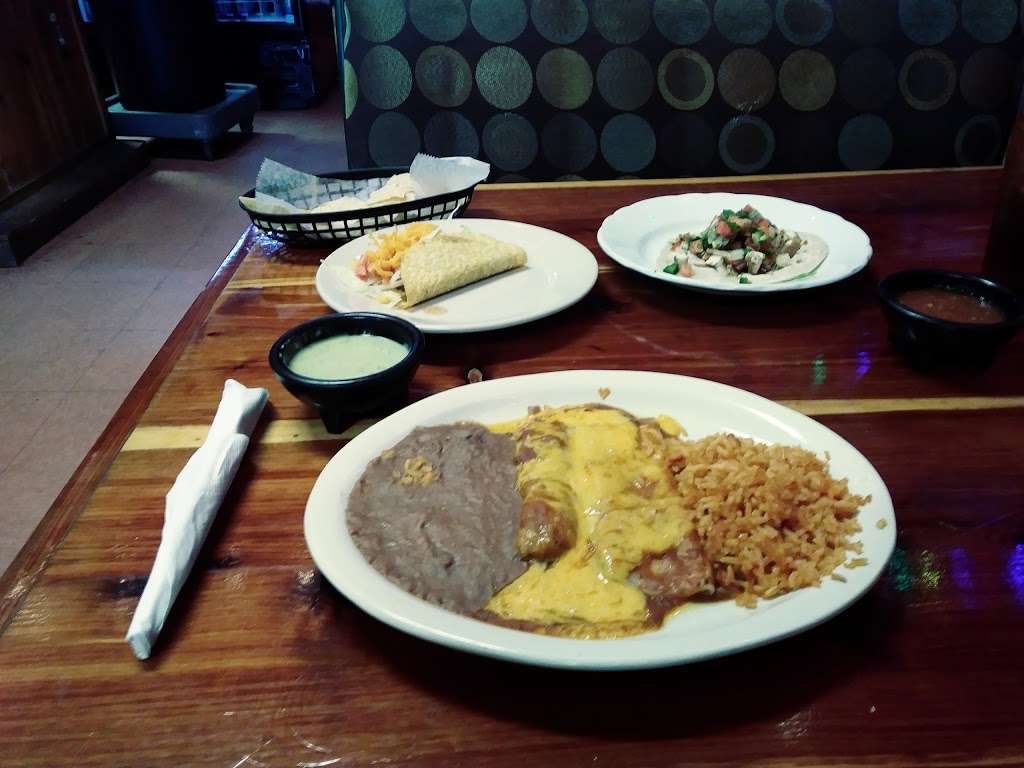 Martinez mexican restaurant and bar | 2625 baypass 35, Alvin, TX 77511, USA | Phone: (281) 968-7299