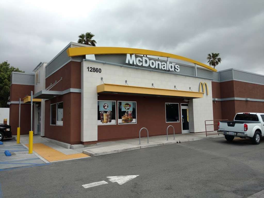 McDonalds | 12860 Encinitas Ave, Sylmar, CA 91342 | Phone: (818) 362-6551