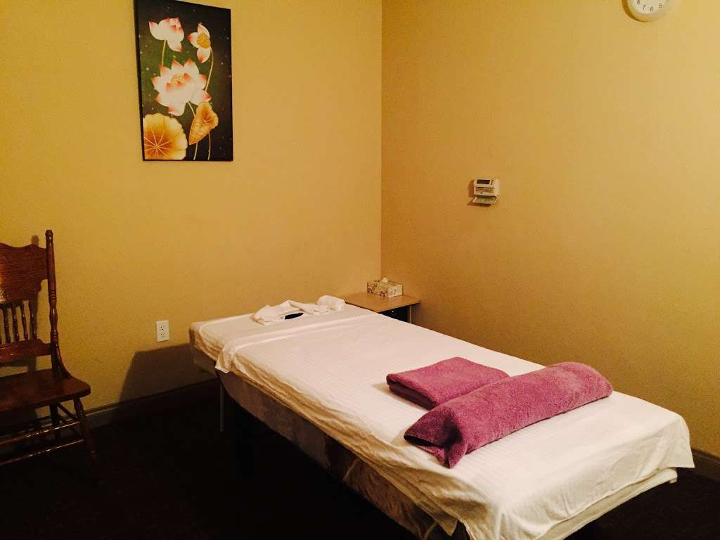 Lilac Massage | 5575 Simmons St #11, North Las Vegas, NV 89031, USA | Phone: (702) 561-1186