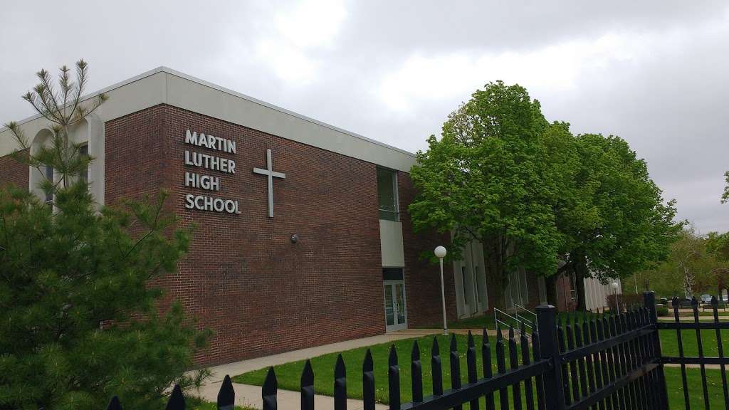 Martin Luther High School | 5201 S 76th St, Greendale, WI 53129, USA | Phone: (414) 421-4000