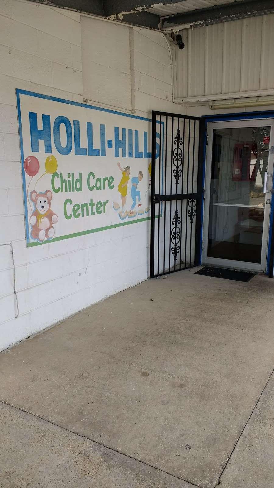 Holli-Hills Creative Child Care | 2430 Wayne Dr, San Antonio, TX 78222, USA | Phone: (210) 648-7146