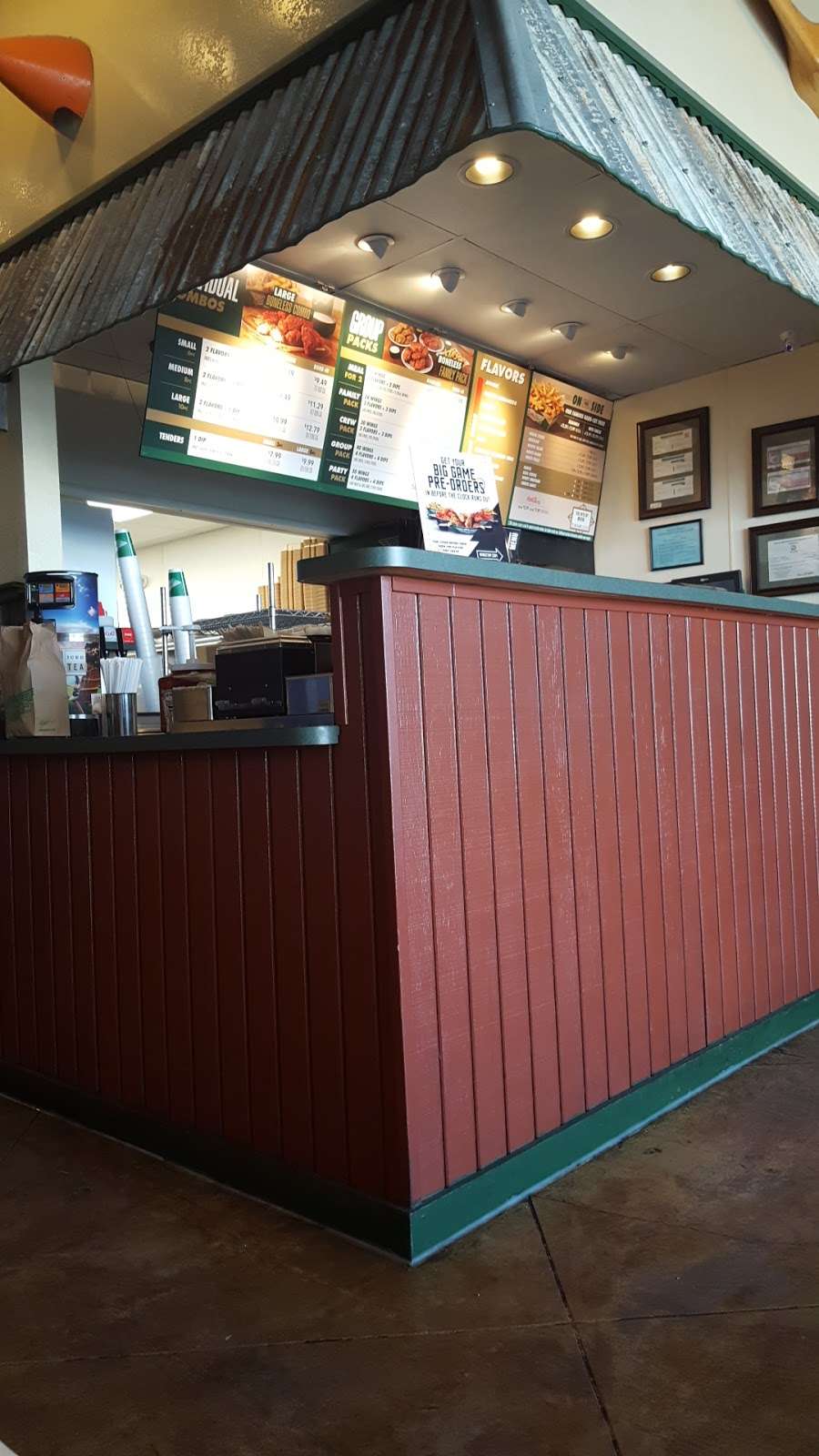 Wingstop | 3128 Forest Ln Ste 251, Dallas, TX 75234, USA | Phone: (972) 243-9464