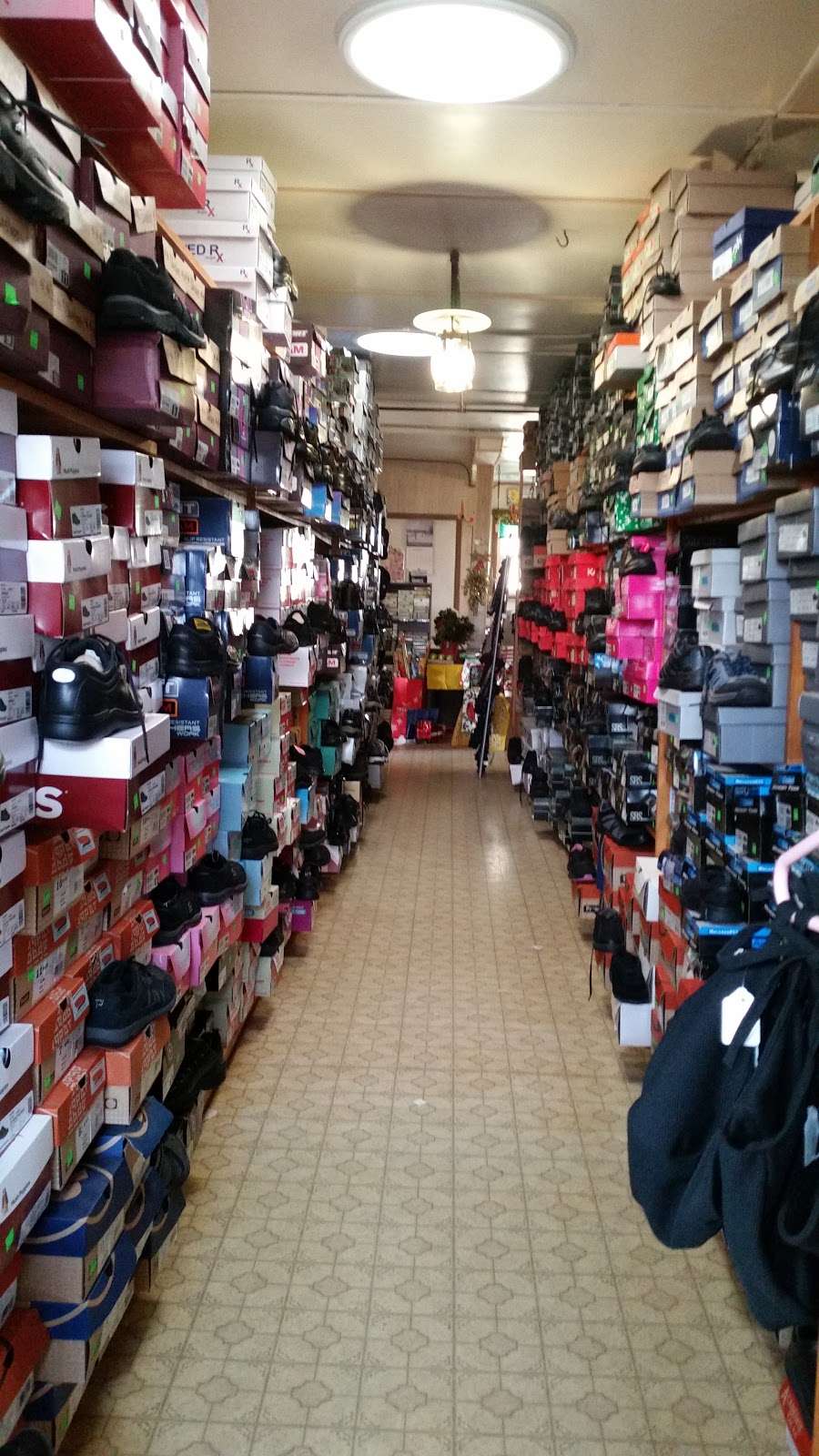 Furnace Road Shoes | 431 Furnace Rd, Quarryville, PA 17566, USA | Phone: (717) 786-8411