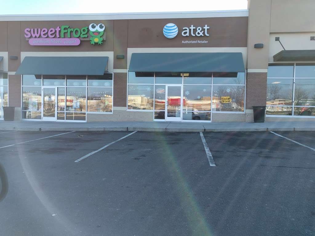 AT&T Store | 245 Retail Commons Pkwy #7, Martinsburg, WV 25403 | Phone: (304) 596-6565