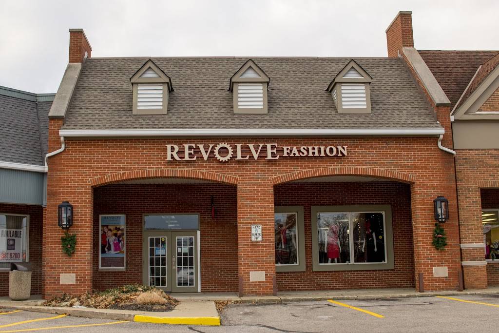 Revolve Fashion | 5690 Mayfield Rd, Mayfield Heights, OH 44124, USA | Phone: (440) 646-8750