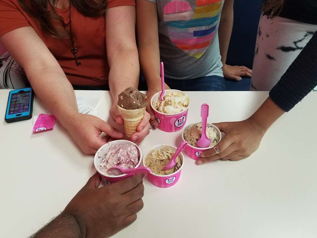 Baskin-Robbins | 203 Imperial Hwy G, Brea, CA 92821, USA | Phone: (714) 529-3199