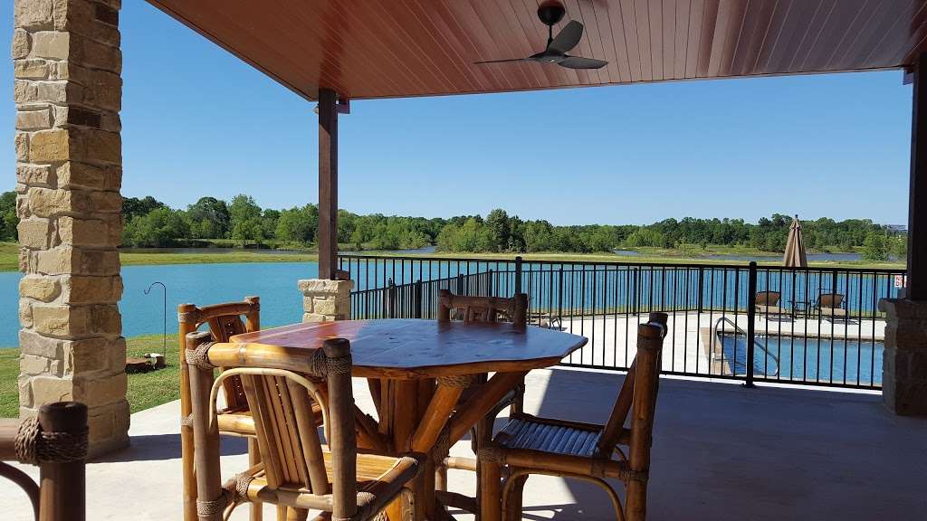 East Fork RV Resort | 1626 US-59, Cleveland, TX 77327, USA | Phone: (281) 593-2053