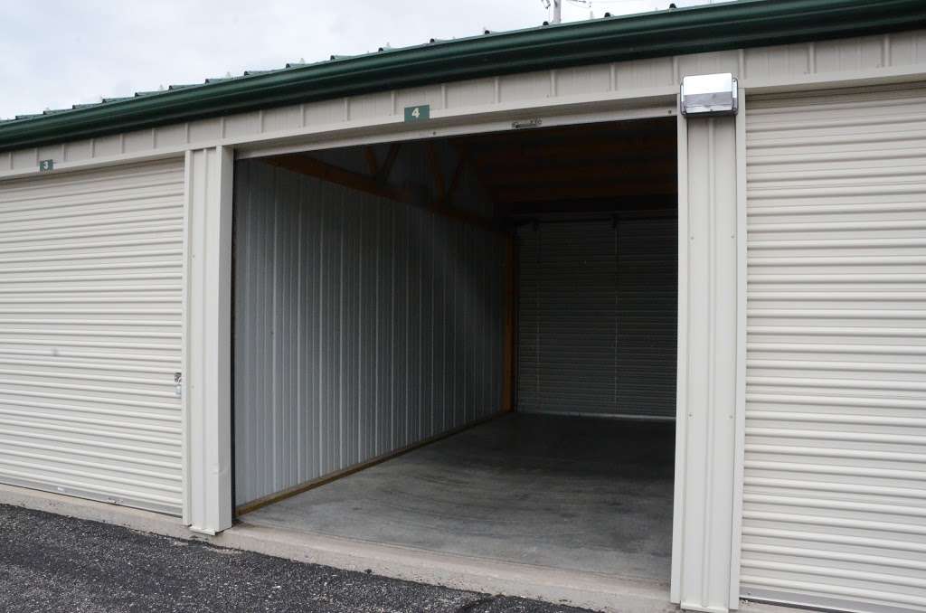 Scenic Self Storage, LLC | 900 Silvernail Rd, Pewaukee, WI 53072, USA | Phone: (262) 542-8833