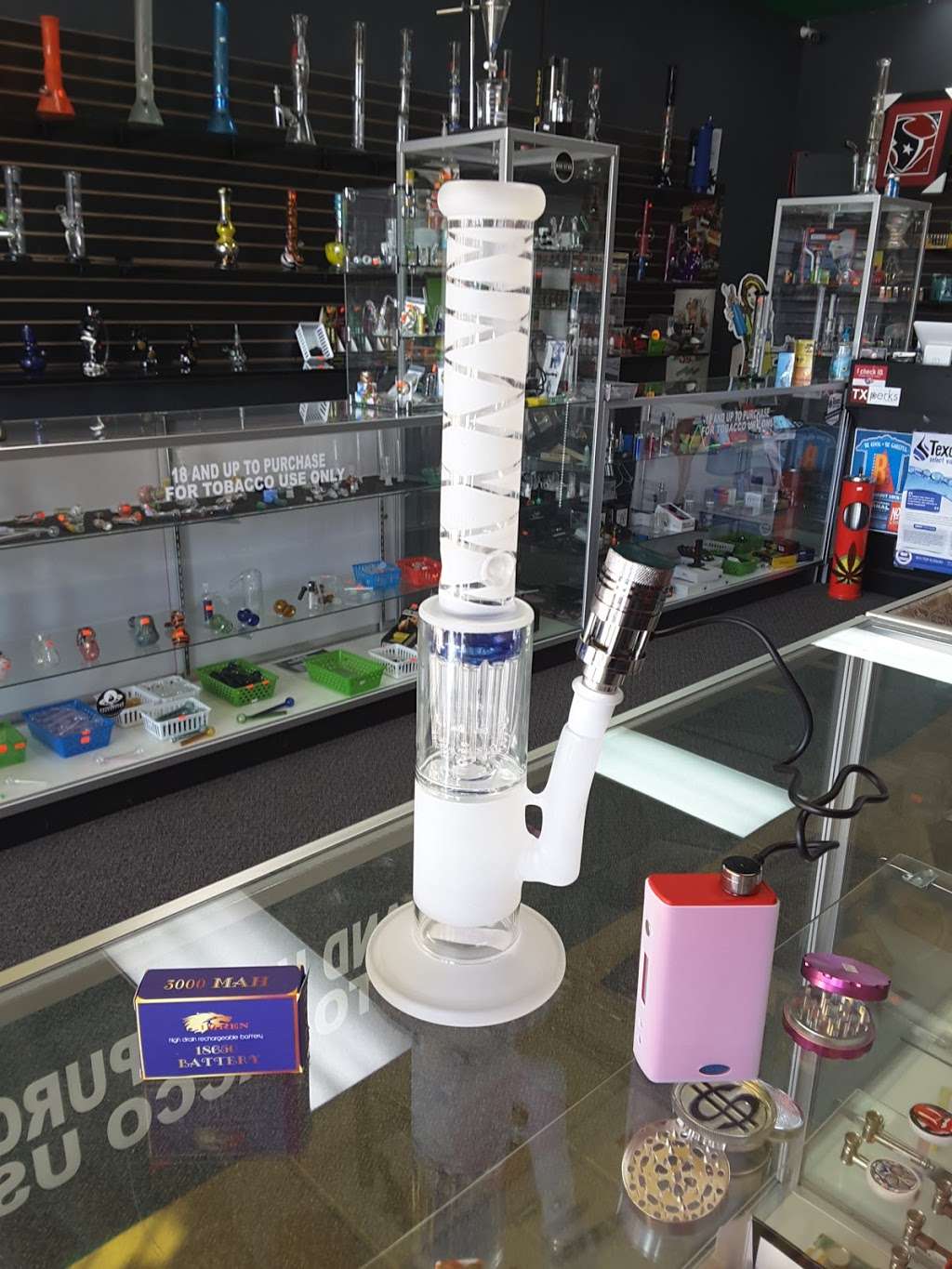 Cloud 9 Smoke Shop | 32350 TX-249 #90, Pinehurst, TX 77362, USA