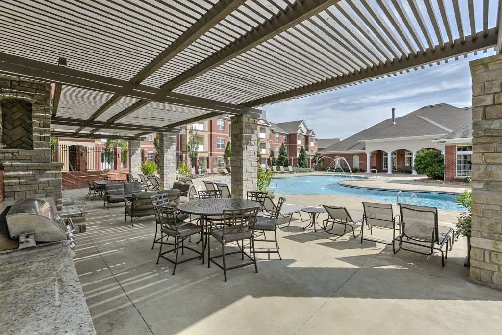 Hunters Ridge Apartments | 550 Stoneridge Dr, Lawrence, KS 66049, USA | Phone: (785) 830-8600